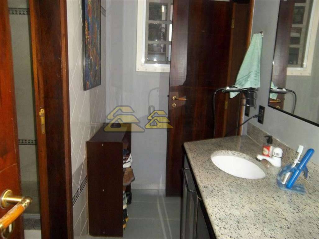 Casa à venda com 5 quartos, 250m² - Foto 16