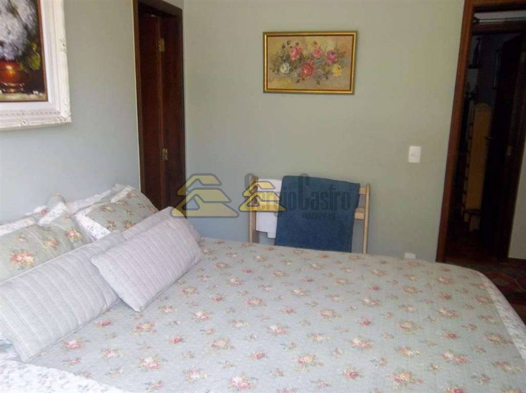 Casa à venda com 5 quartos, 250m² - Foto 21