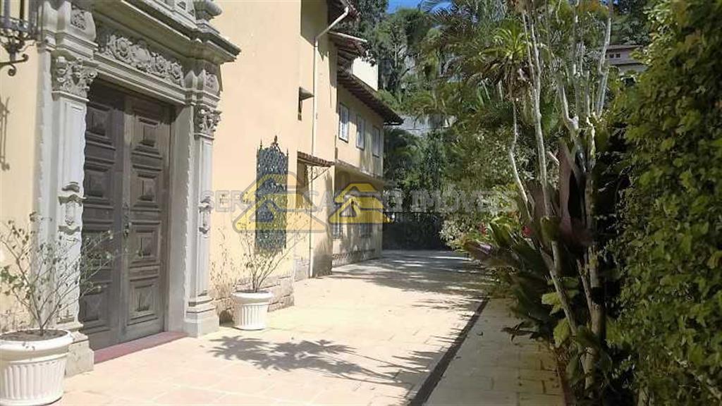 Casa à venda com 10 quartos, 948m² - Foto 20