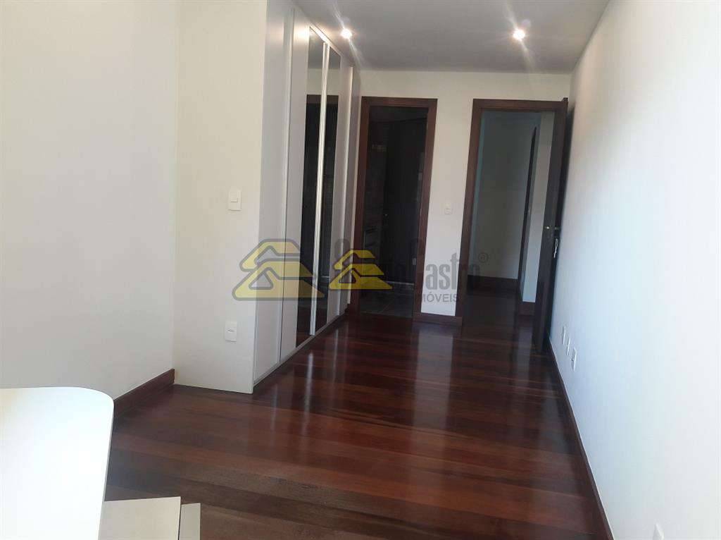 Apartamento à venda com 4 quartos, 205m² - Foto 14