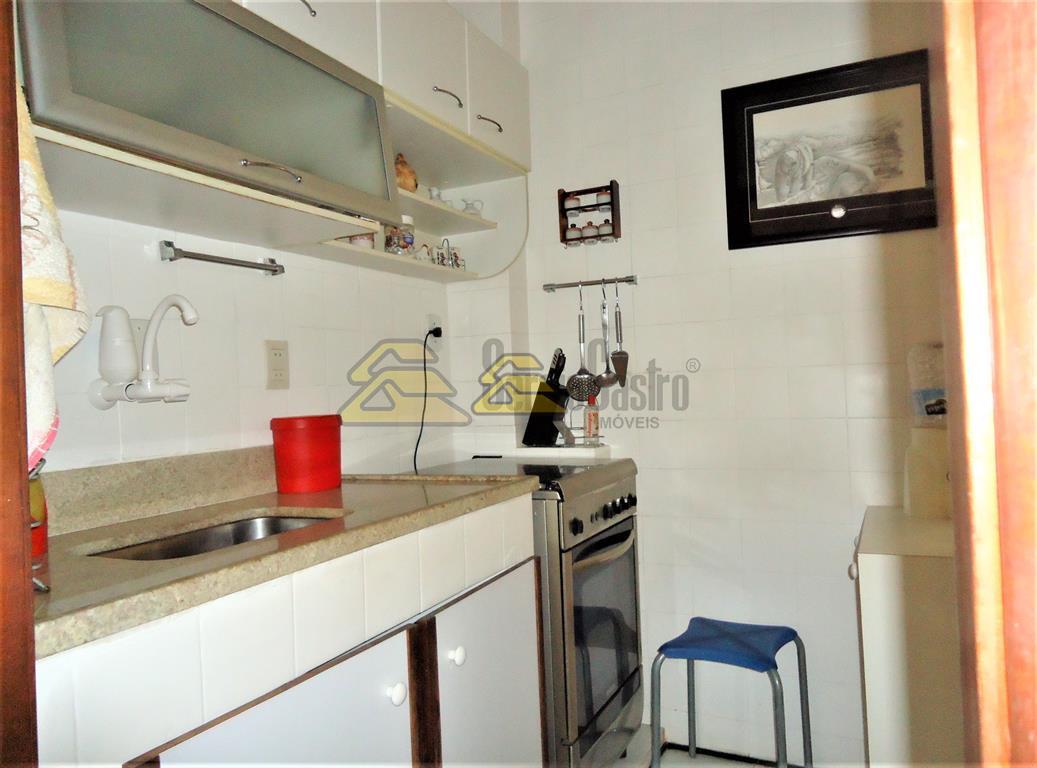 Apartamento à venda com 2 quartos, 68m² - Foto 25