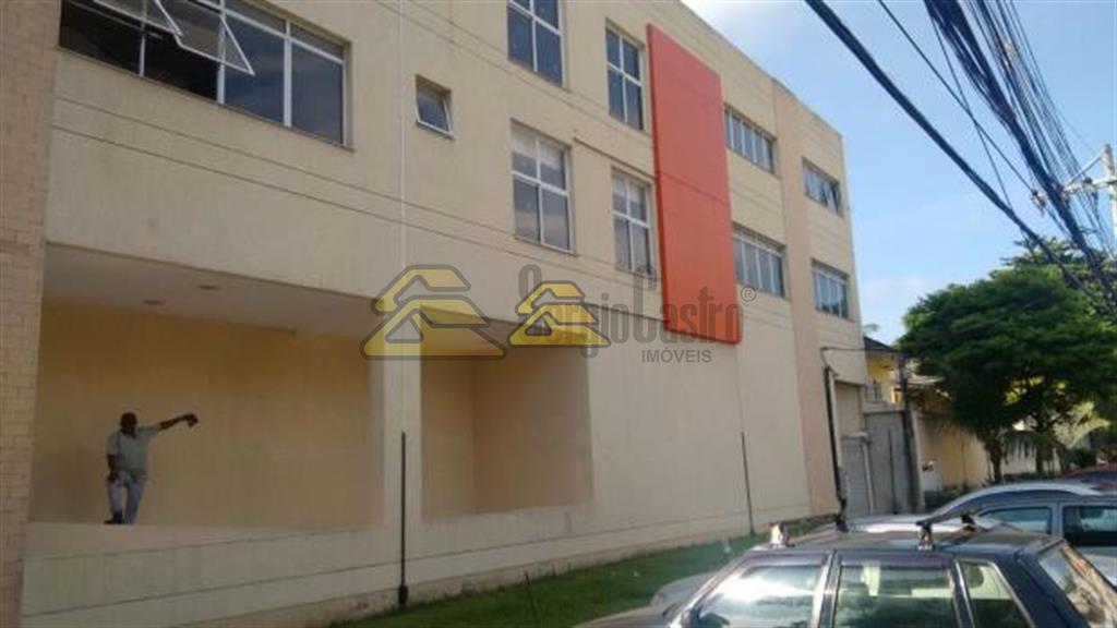 Prédio Inteiro à venda e aluguel, 2250m² - Foto 2