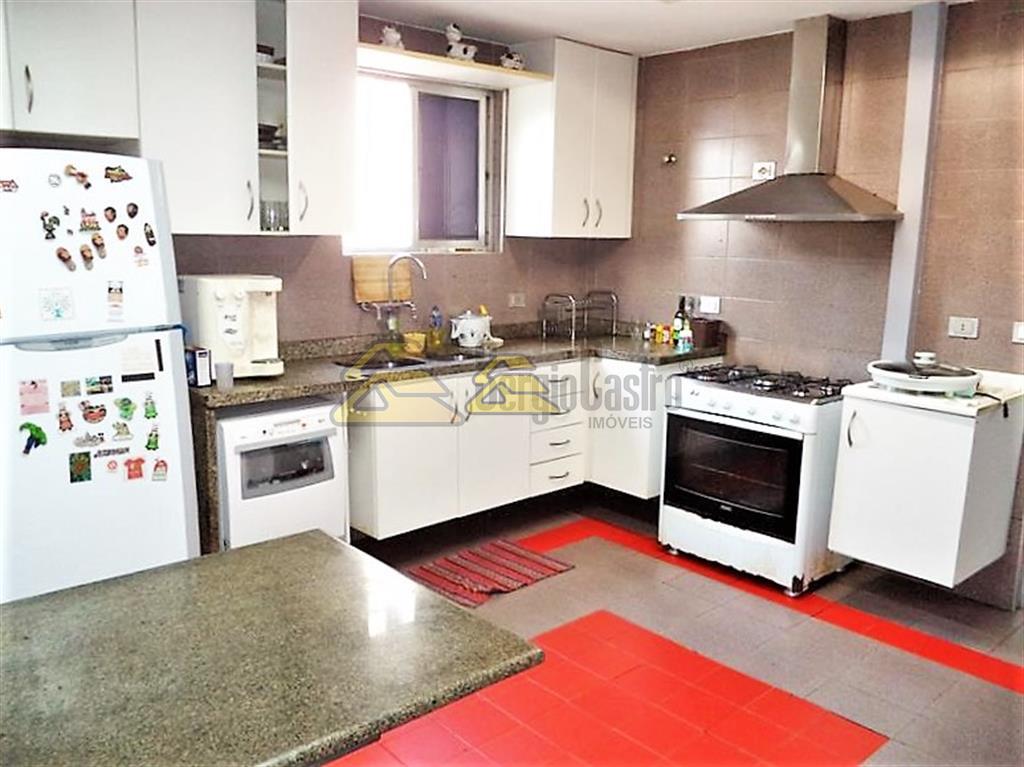 Apartamento à venda com 3 quartos, 206m² - Foto 12