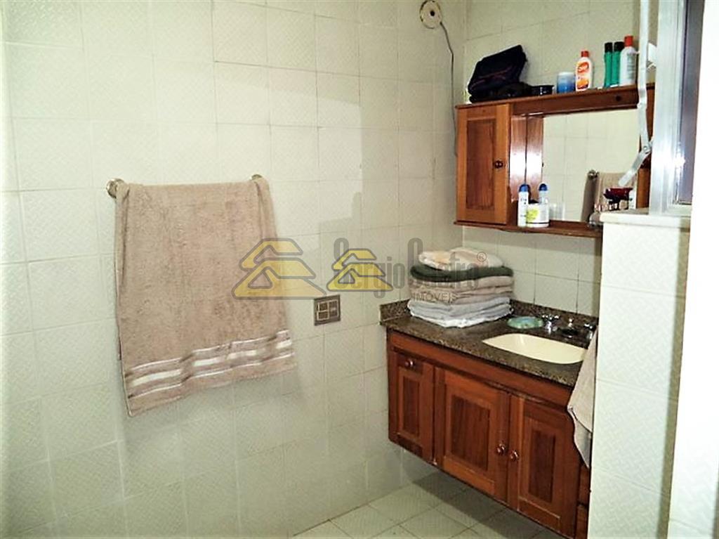 Apartamento à venda com 3 quartos, 206m² - Foto 18