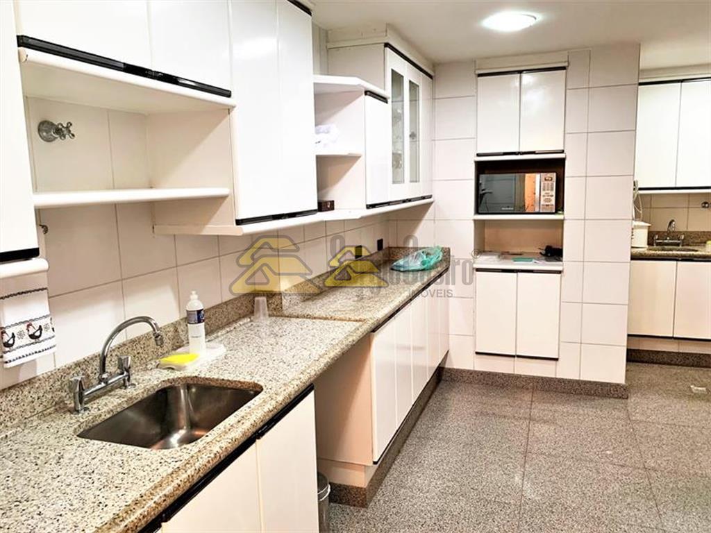 Apartamento à venda com 3 quartos, 328m² - Foto 17