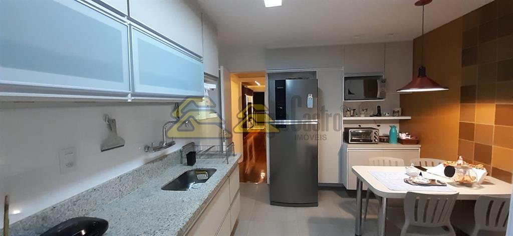 Apartamento à venda com 4 quartos, 152m² - Foto 18