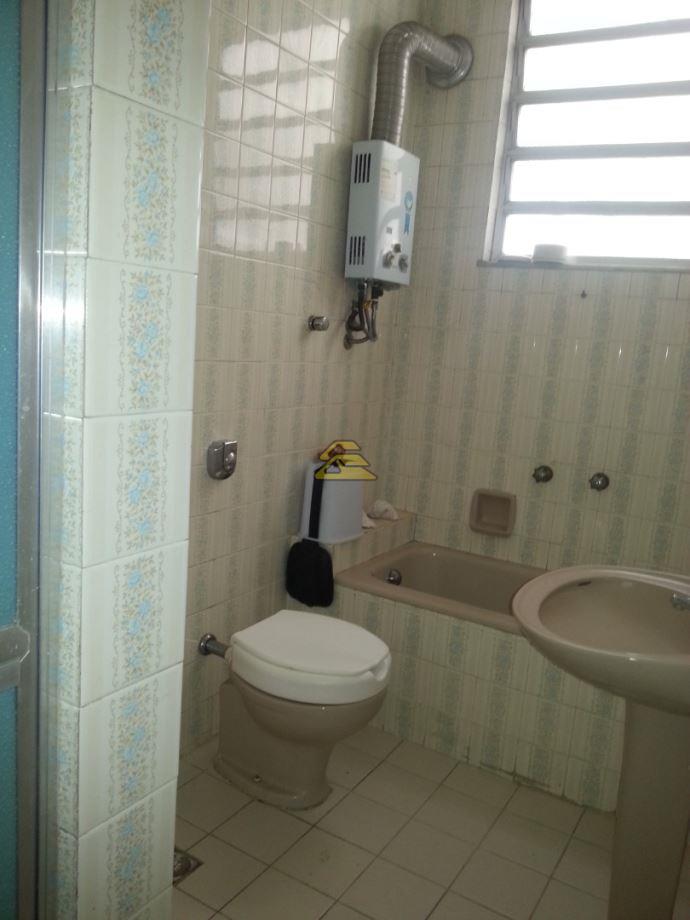 Apartamento para alugar com 2 quartos, 76m² - Foto 4