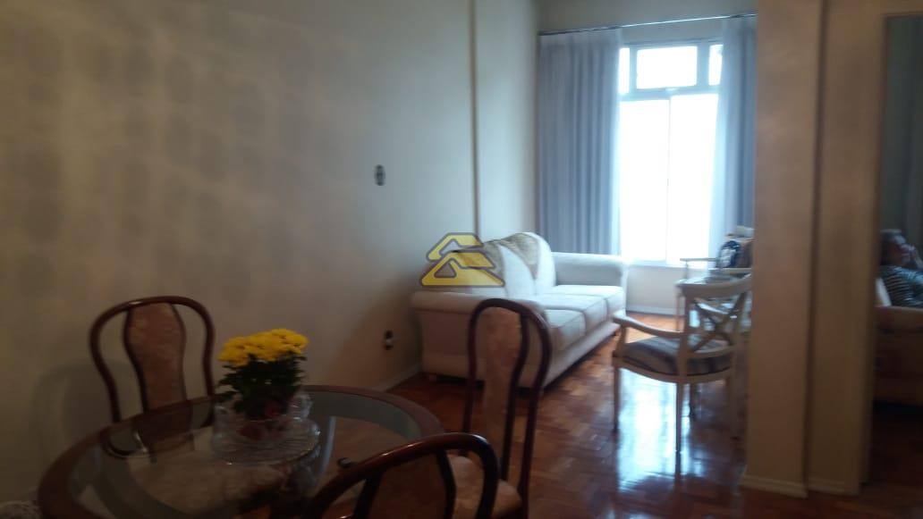 Apartamento à venda com 3 quartos, 95m² - Foto 2