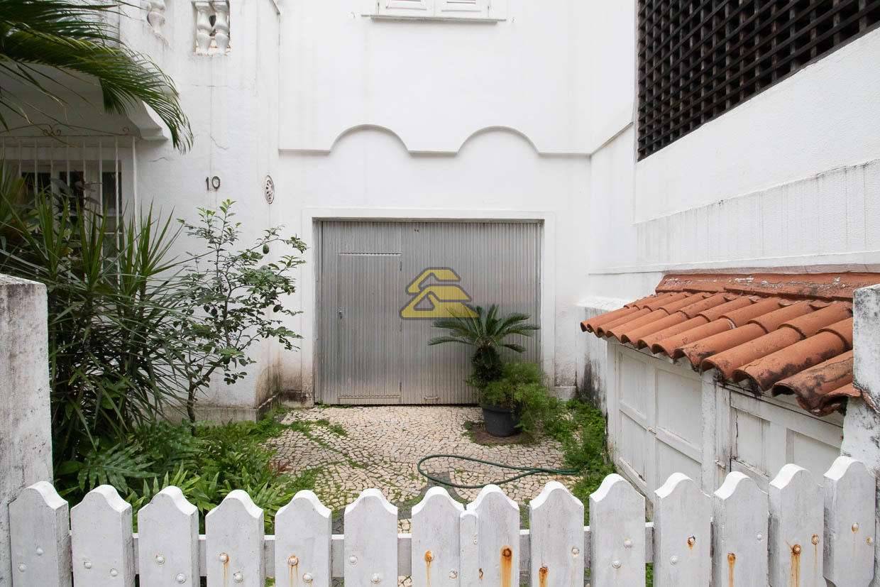 Casa à venda com 4 quartos, 221m² - Foto 9