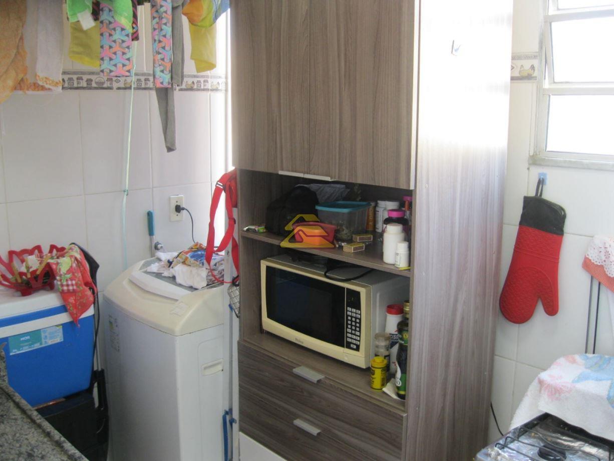 Apartamento à venda com 2 quartos, 54m² - Foto 17