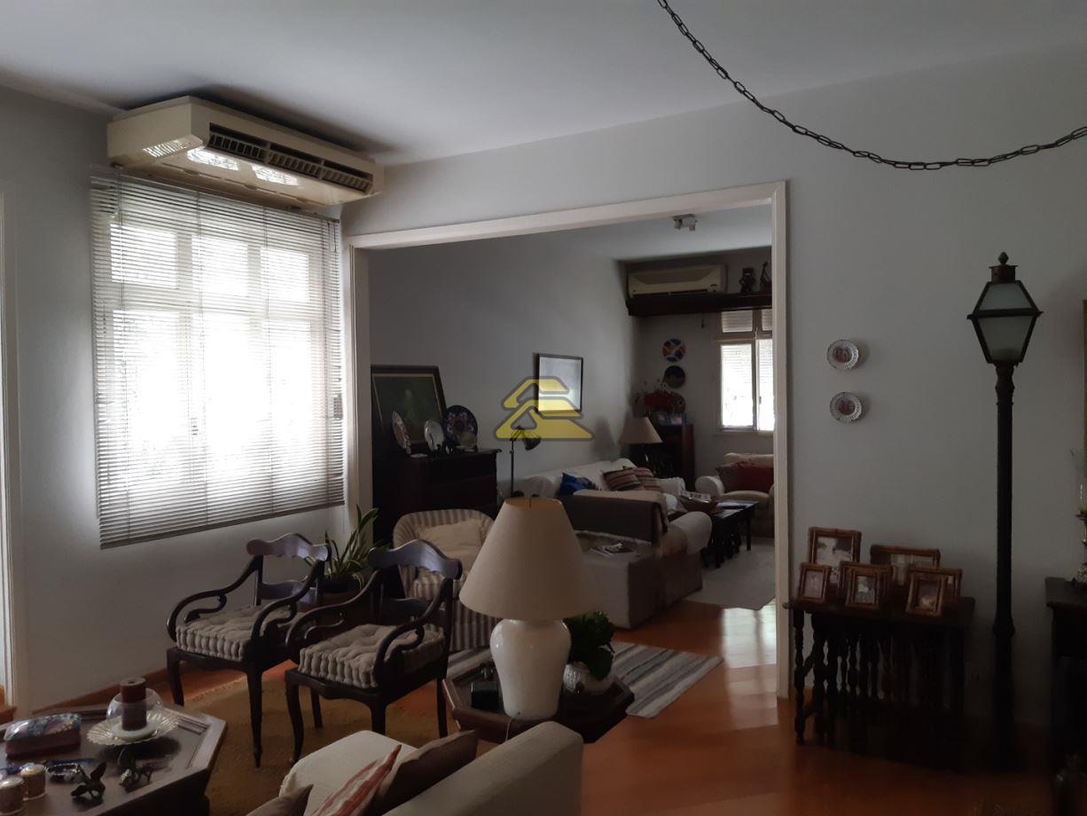 Apartamento à venda com 3 quartos, 173m² - Foto 1