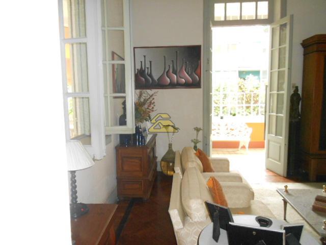 Casa à venda com 5 quartos, 381m² - Foto 14