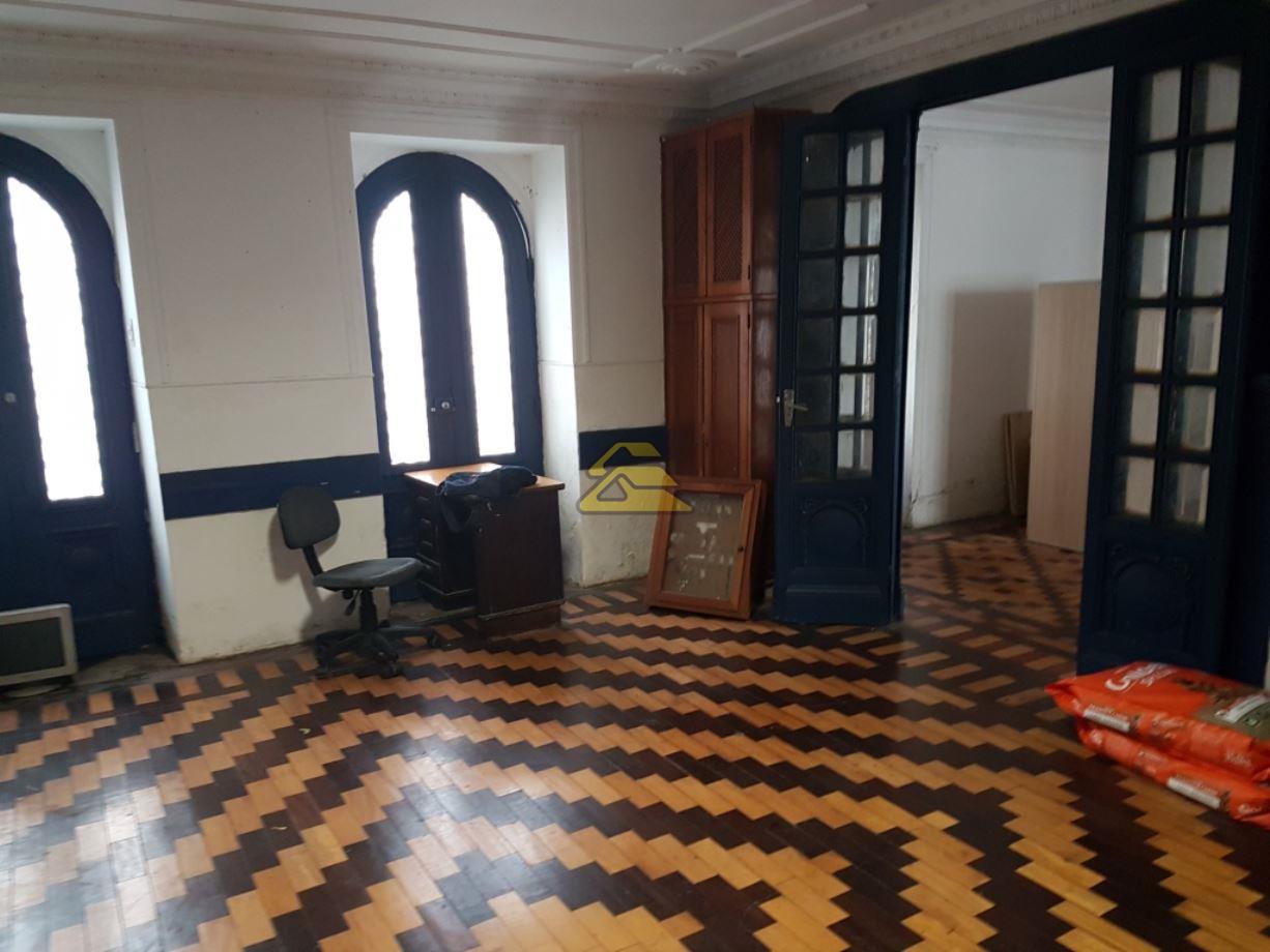 Prédio Inteiro para alugar com 8 quartos, 400m² - Foto 3