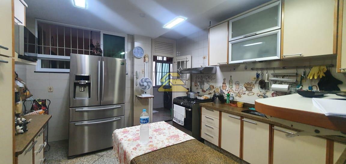 Apartamento à venda com 5 quartos, 287m² - Foto 32