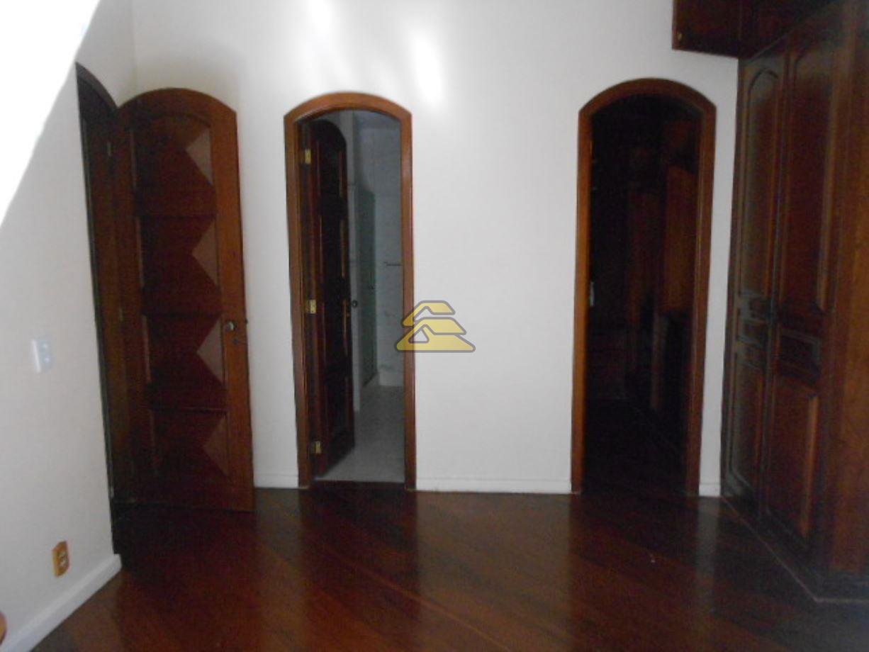 Apartamento à venda com 3 quartos, 125m² - Foto 15