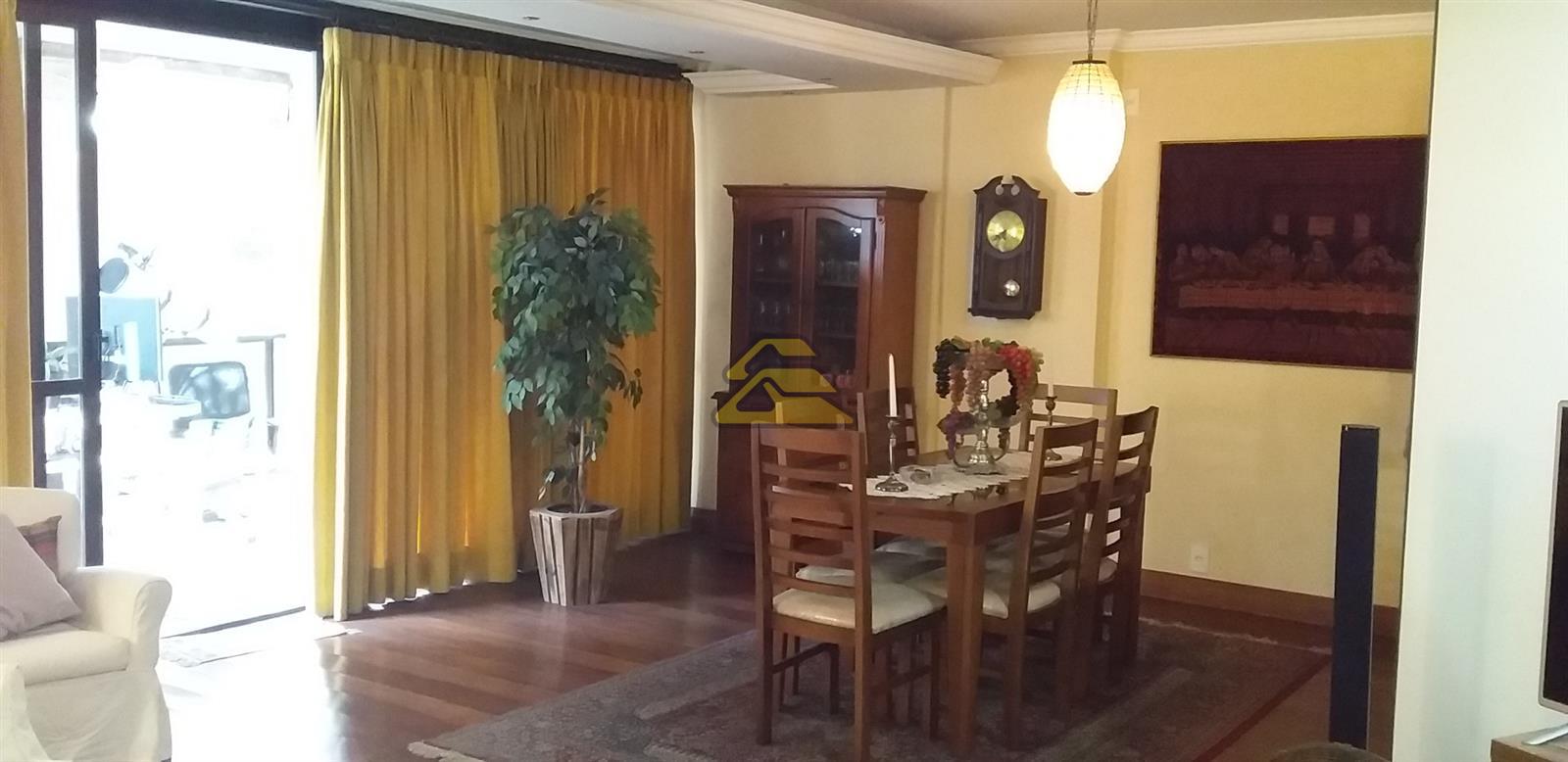 Apartamento à venda com 3 quartos, 167m² - Foto 1