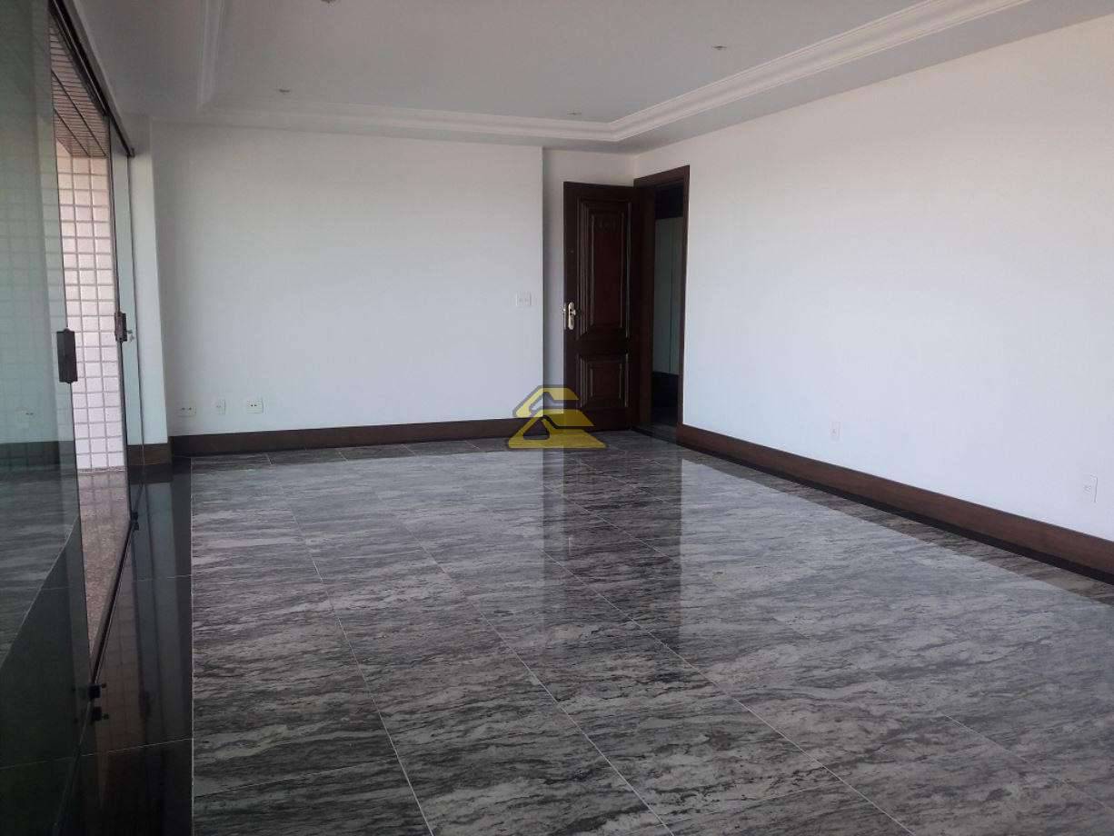 Apartamento à venda com 4 quartos, 205m² - Foto 18