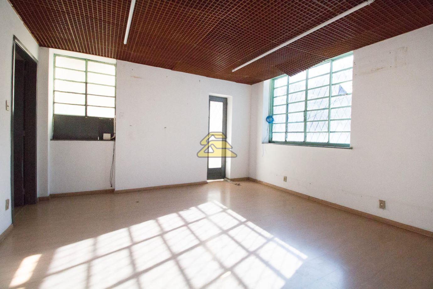 Prédio Inteiro à venda, 275m² - Foto 27