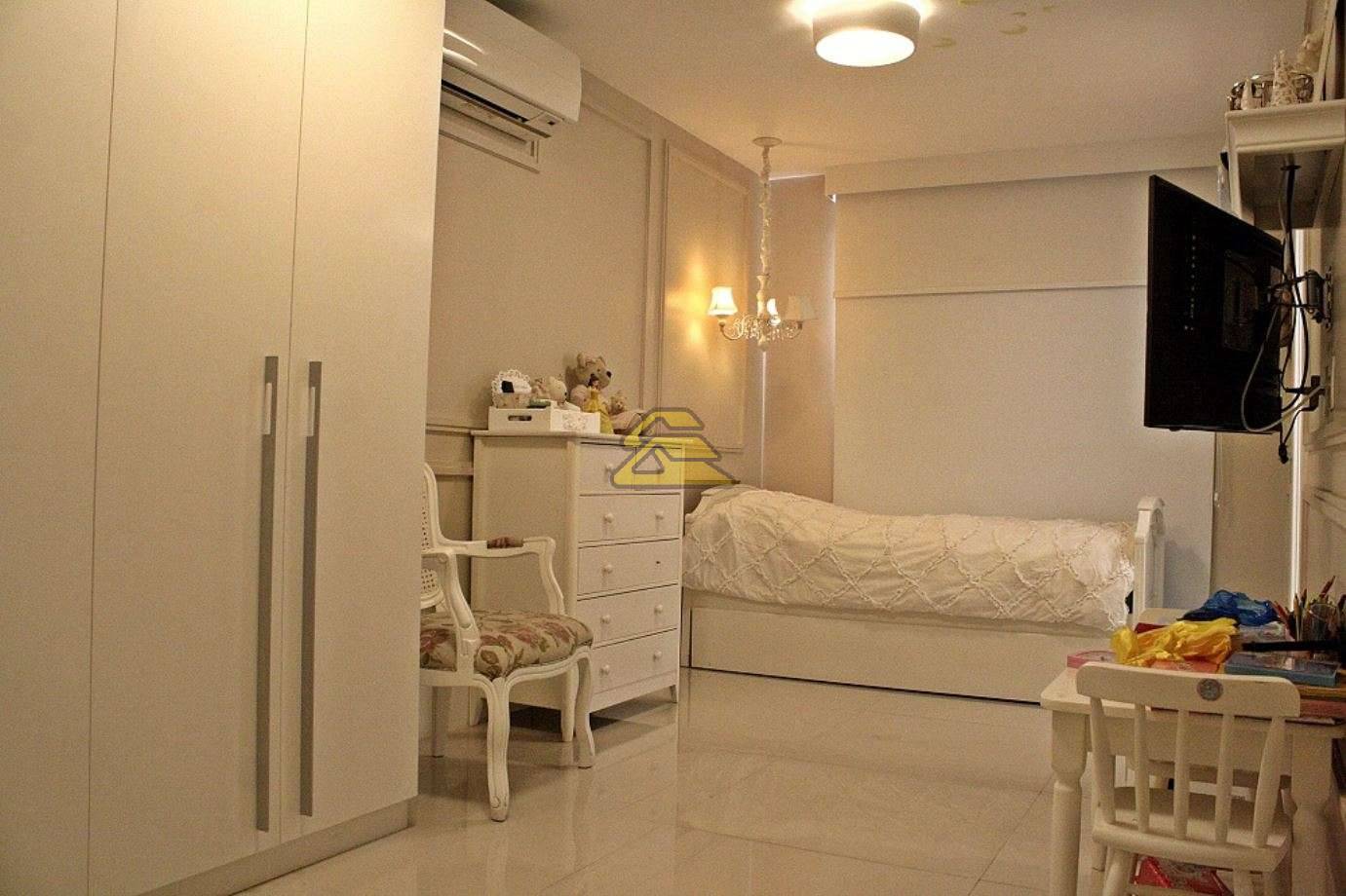 Apartamento à venda com 4 quartos, 221m² - Foto 20