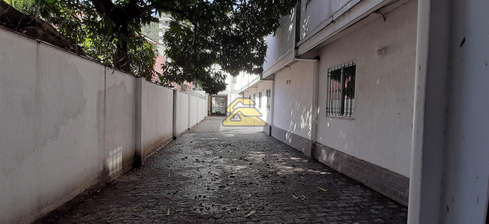 Prédio Inteiro à venda com 5 quartos, 1000m² - Foto 27