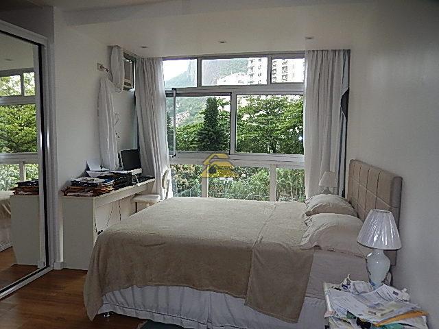 Apartamento à venda com 4 quartos, 166m² - Foto 17