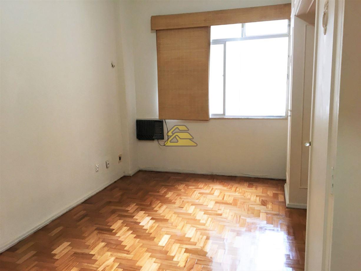 Apartamento à venda com 3 quartos, 132m² - Foto 13