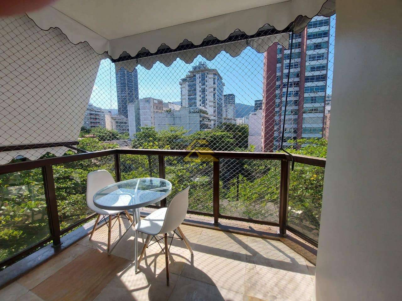 Apartamento à venda com 4 quartos, 232m² - Foto 6