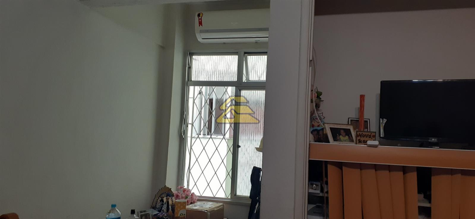 Apartamento à venda com 1 quarto, 50m² - Foto 6