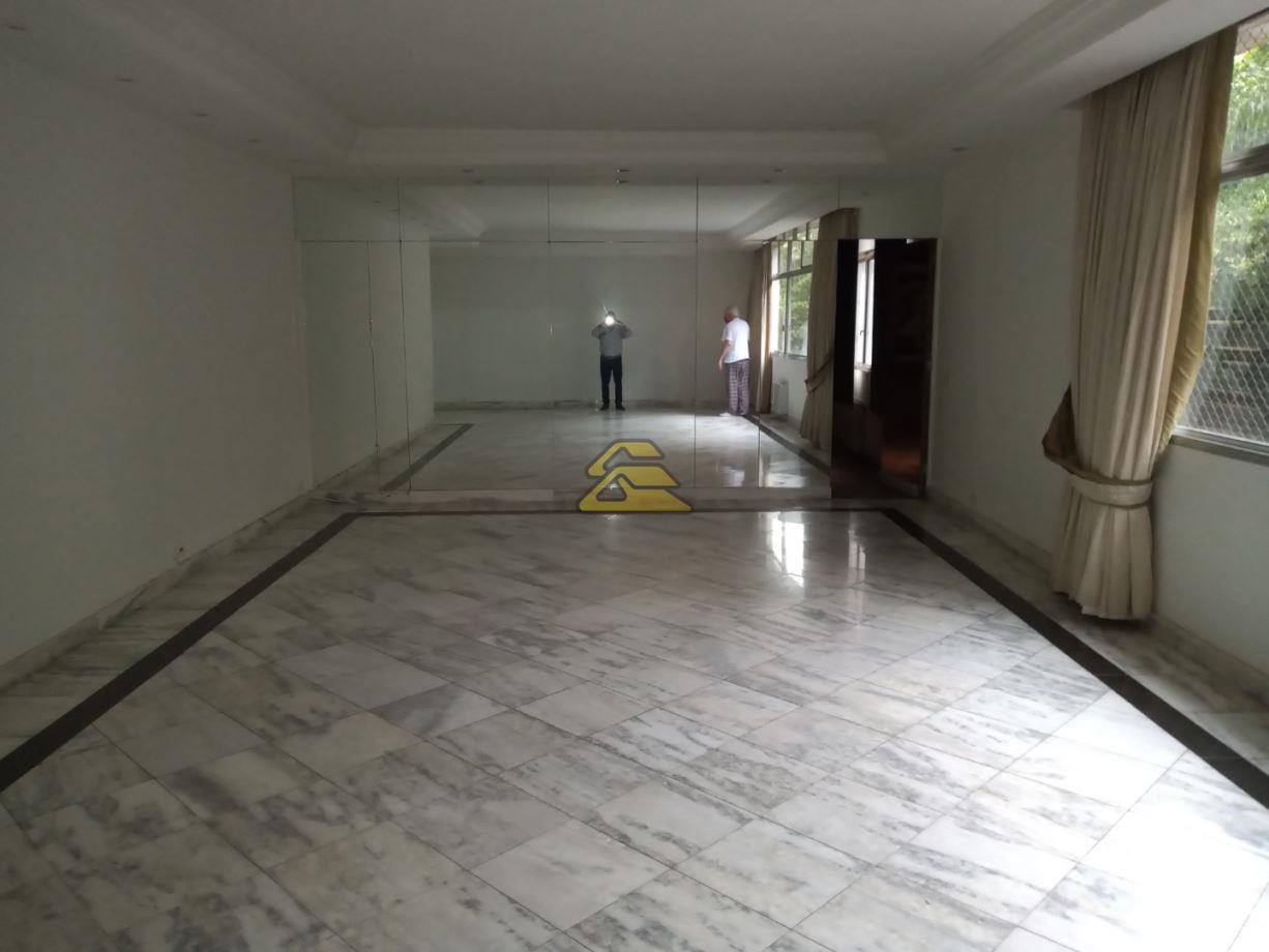 Apartamento à venda com 4 quartos, 309m² - Foto 4