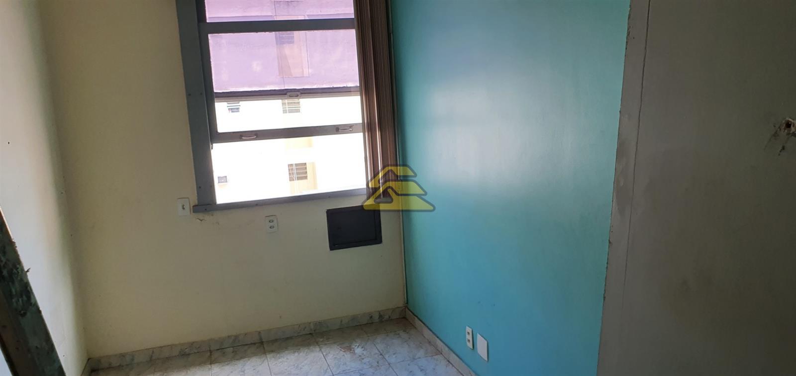 Apartamento à venda com 1 quarto, 38m² - Foto 11