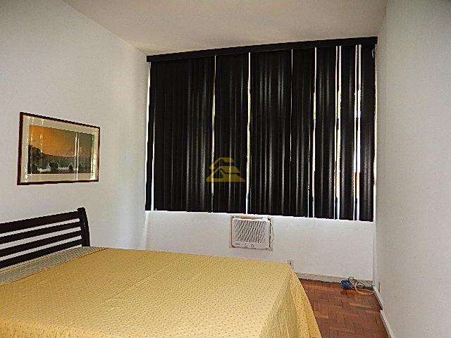 Apartamento à venda com 4 quartos, 215m² - Foto 13