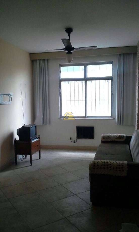 Apartamento à venda com 1 quarto, 45m² - Foto 11