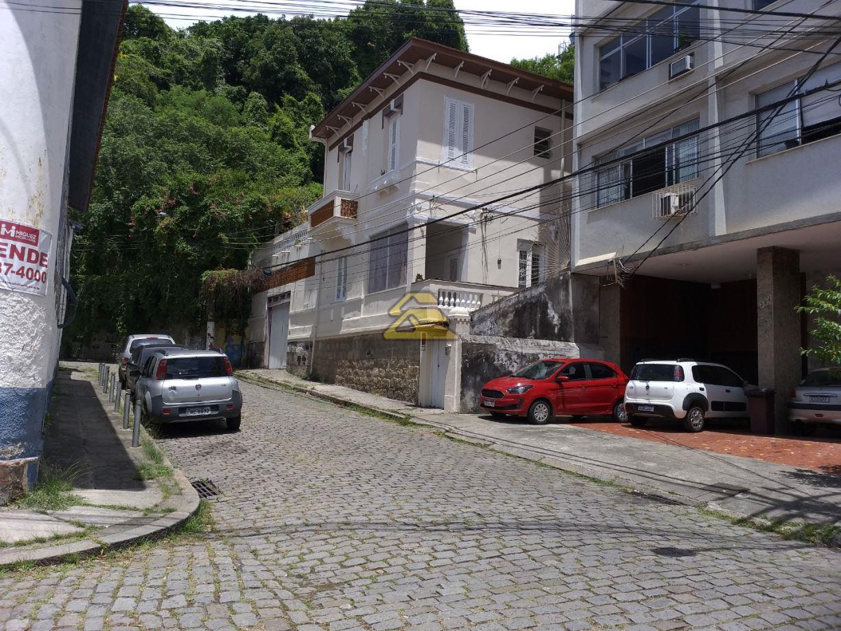 Prédio Inteiro à venda com 4 quartos, 342m² - Foto 2