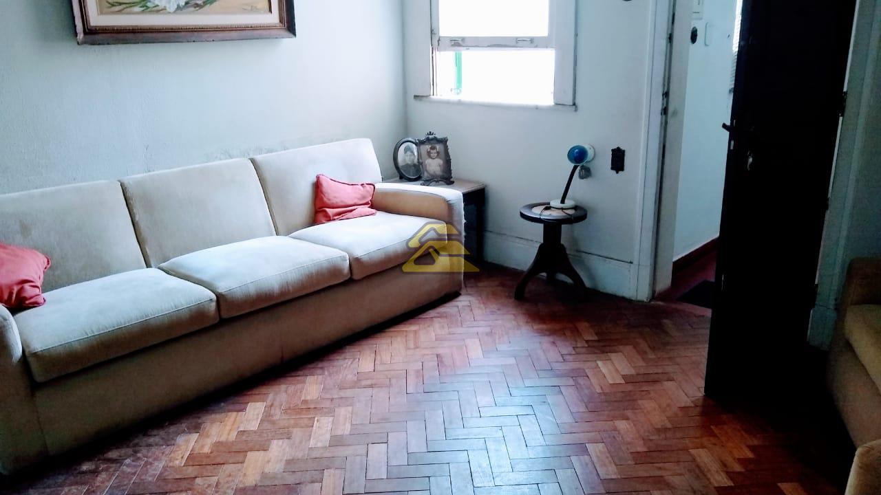 Apartamento à venda com 4 quartos, 180m² - Foto 2