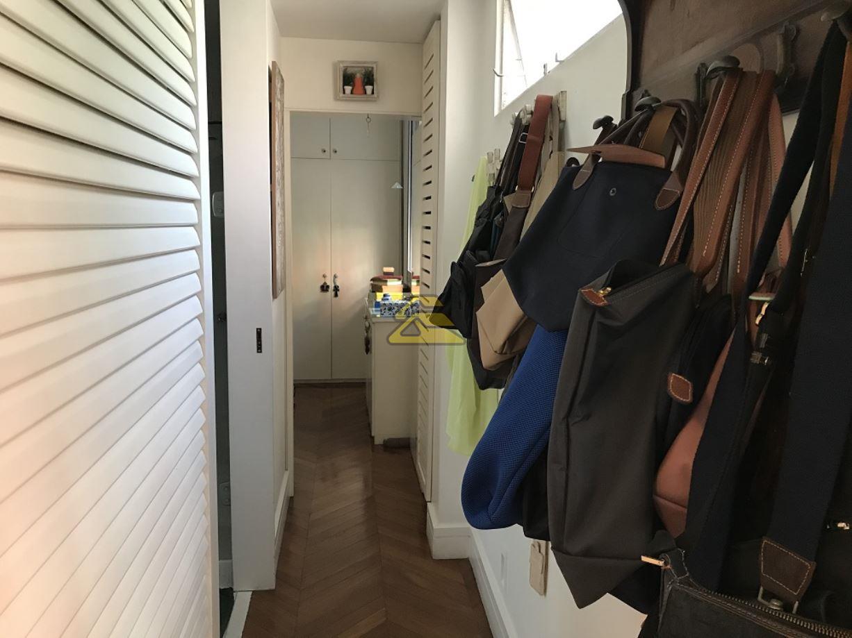 Apartamento à venda com 3 quartos, 148m² - Foto 12