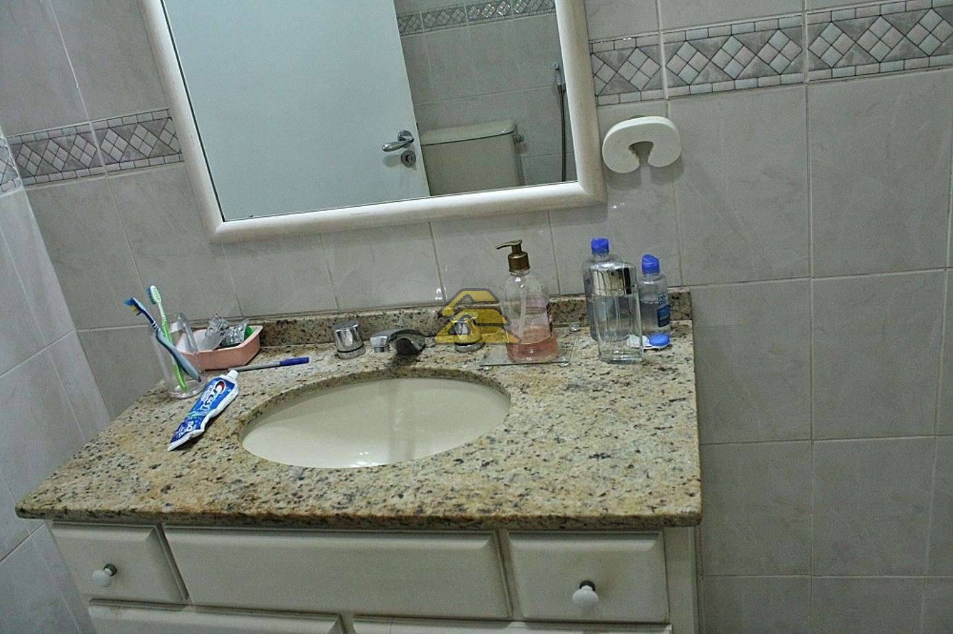 Apartamento à venda com 4 quartos, 300m² - Foto 18