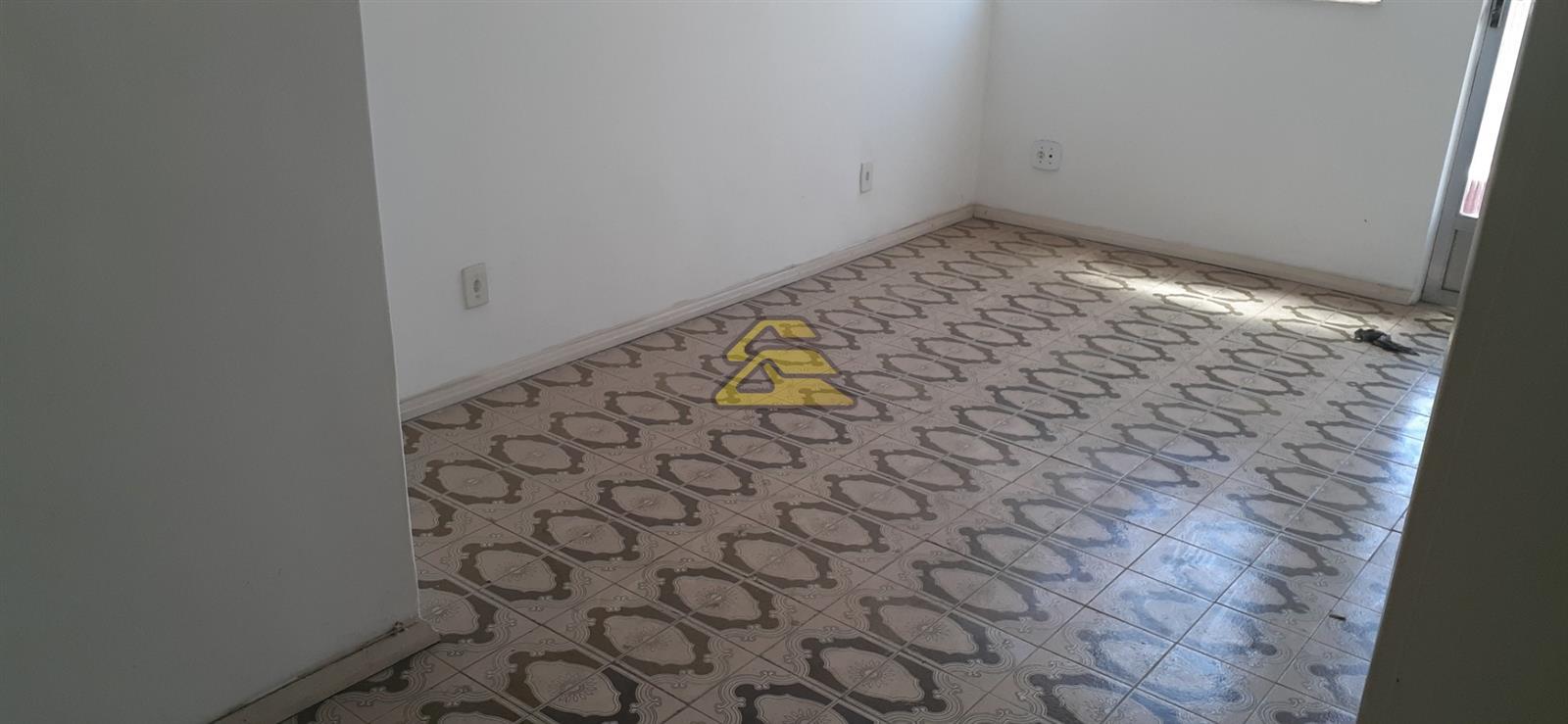 Apartamento à venda com 2 quartos, 40m² - Foto 8