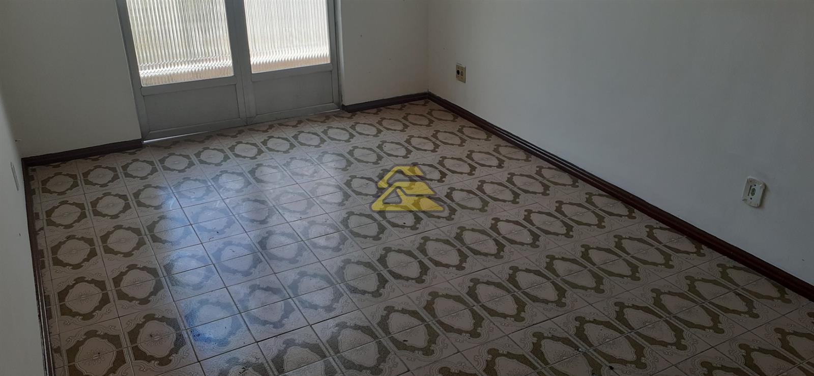 Apartamento à venda com 2 quartos, 40m² - Foto 1