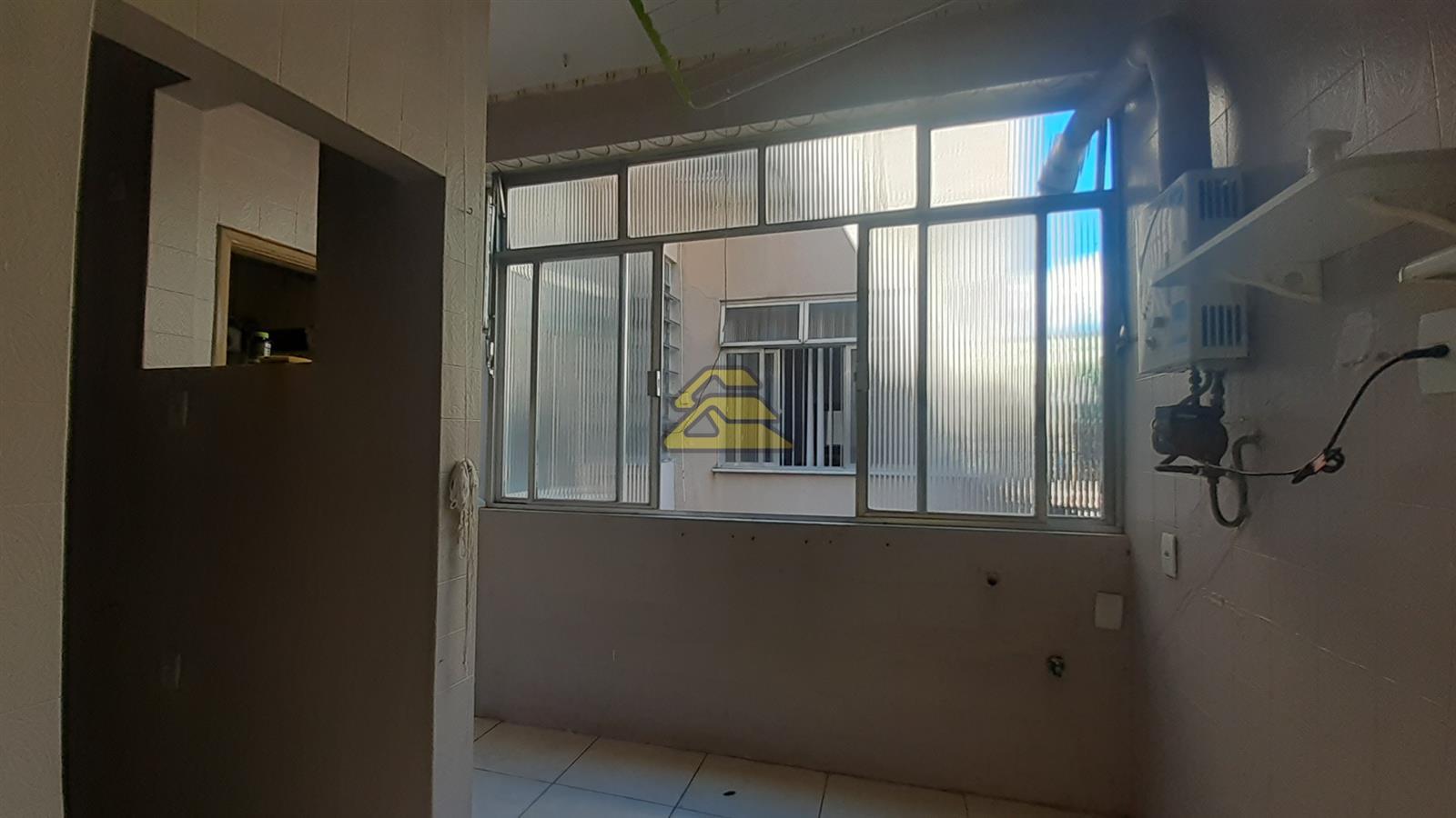 Apartamento à venda com 2 quartos, 72m² - Foto 11