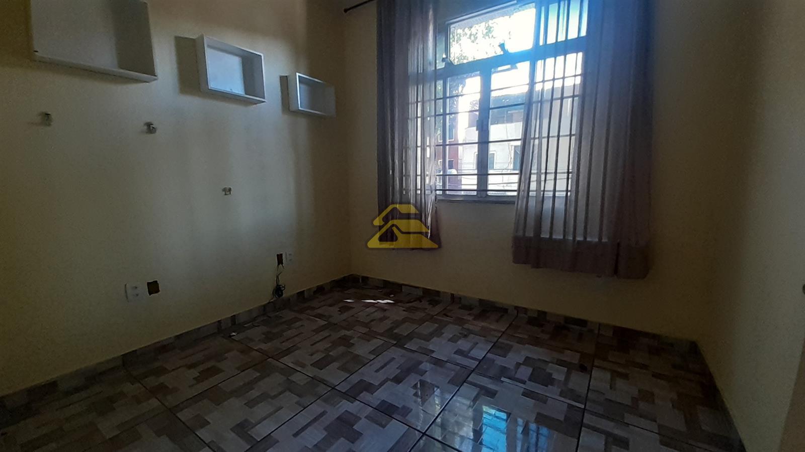 Apartamento à venda com 2 quartos, 72m² - Foto 3