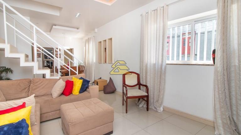 Casa à venda com 4 quartos, 260m² - Foto 5