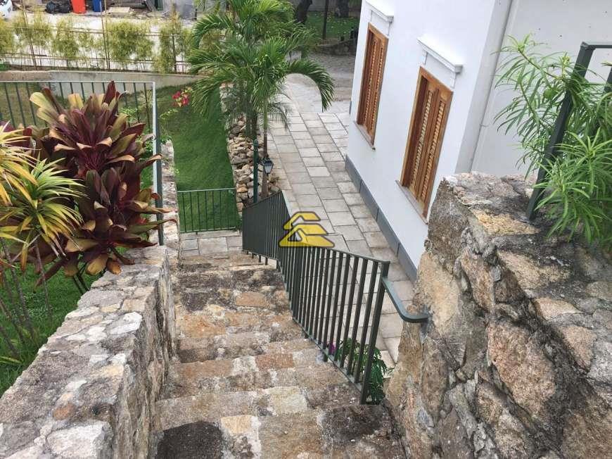 Casa à venda com 16 quartos, 882m² - Foto 26