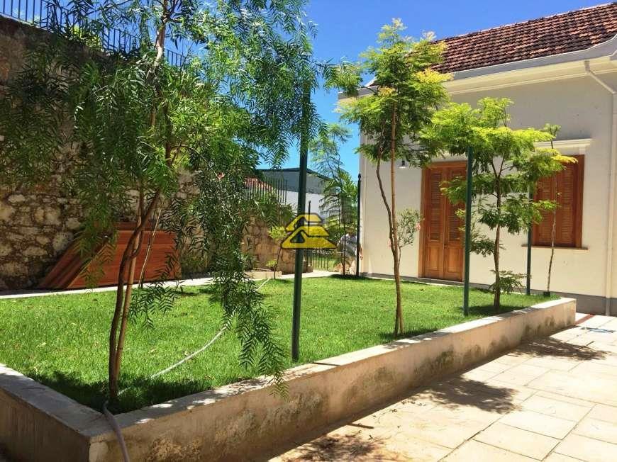 Casa à venda com 16 quartos, 882m² - Foto 9