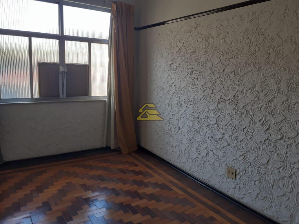 Apartamento à venda com 3 quartos, 97m² - Foto 13