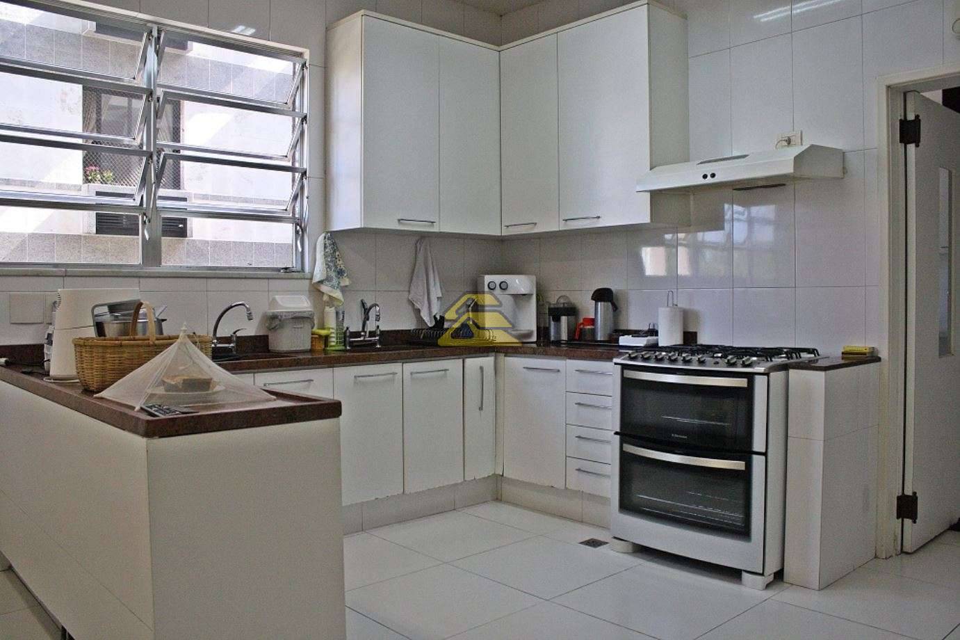 Apartamento à venda com 3 quartos, 354m² - Foto 30