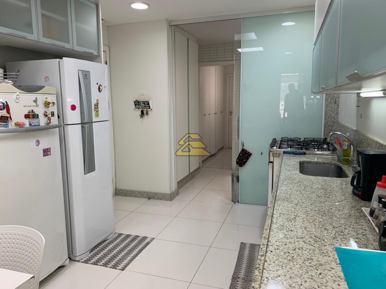 Apartamento à venda com 4 quartos, 152m² - Foto 15