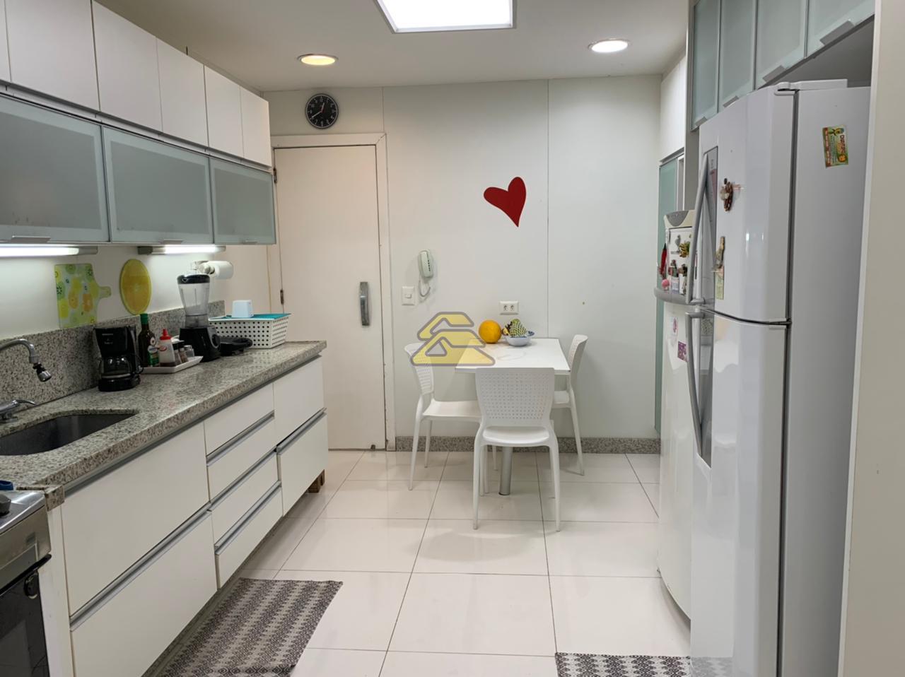 Apartamento à venda com 4 quartos, 152m² - Foto 14