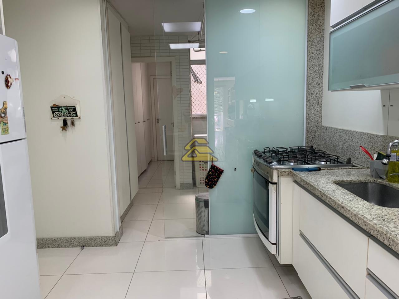 Apartamento à venda com 4 quartos, 152m² - Foto 23