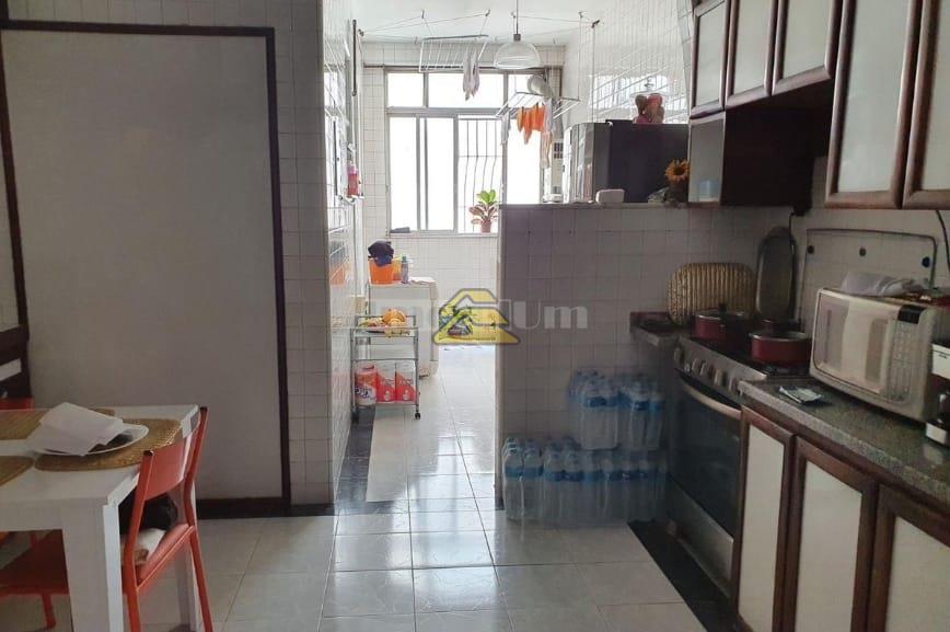 Apartamento à venda com 3 quartos, 200m² - Foto 24