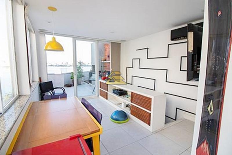 Cobertura à venda com 2 quartos, 115m² - Foto 4